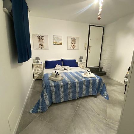Apartamento Al Centro Di Tutto Palermo Exterior foto