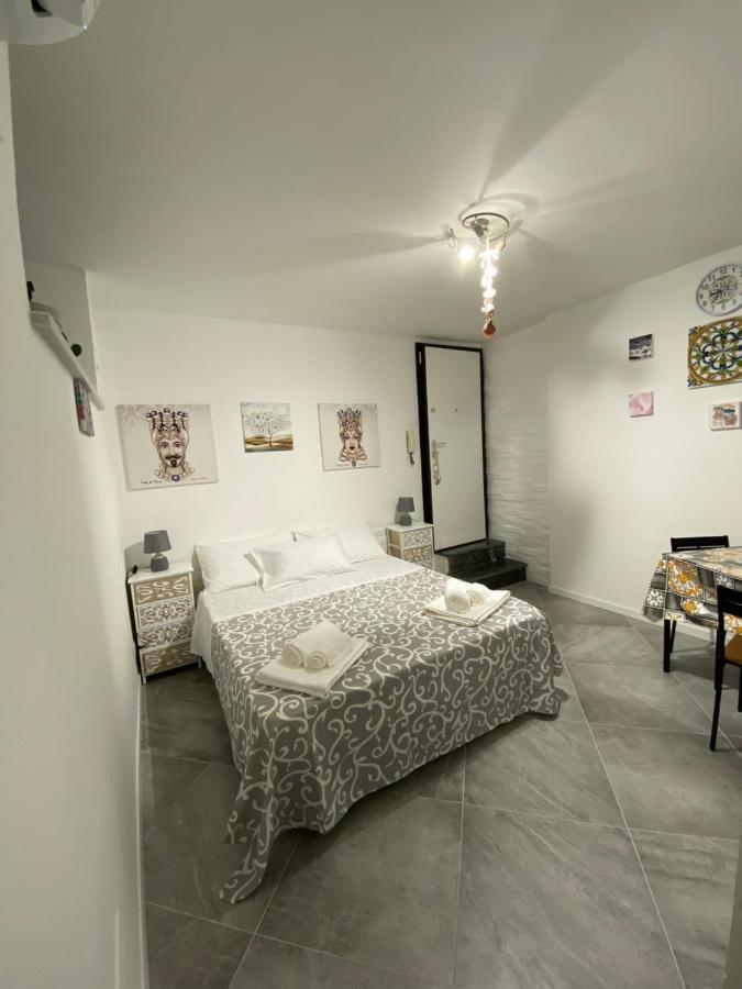 Apartamento Al Centro Di Tutto Palermo Exterior foto